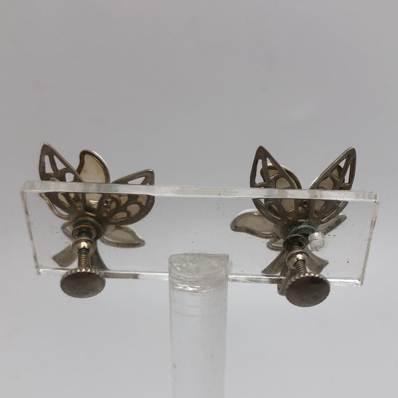 VTG Eye-Catching Jasmine Earrings - Picture 2 of 7